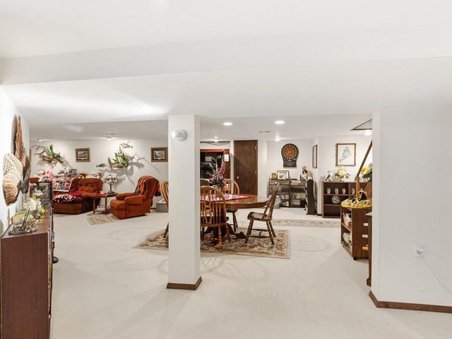 3060 HOLLAND ROAD, Green Bay, WI 54313