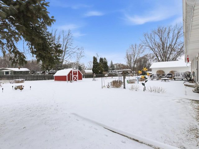 3060 HOLLAND ROAD, Green Bay, WI 54313