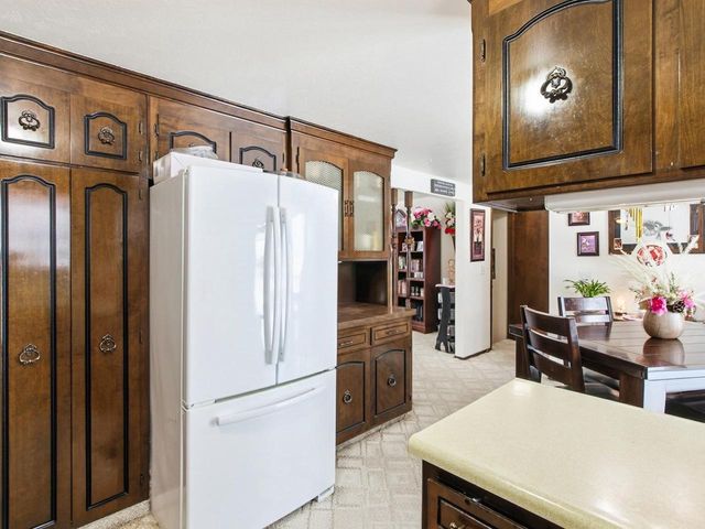 3060 HOLLAND ROAD, Green Bay, WI 54313