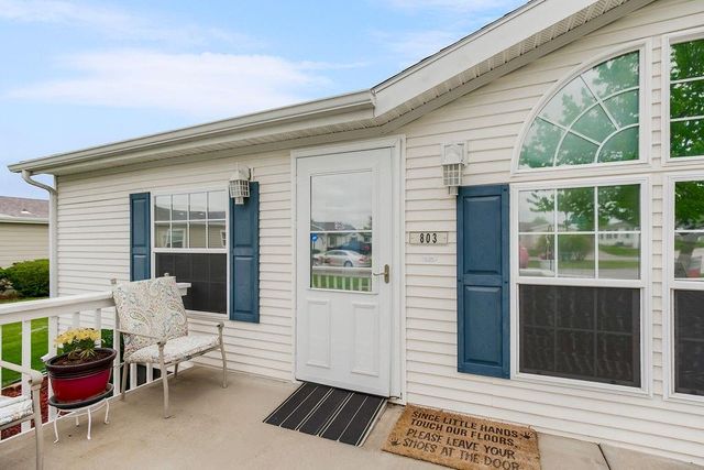 803 Pine Court, Oak Grove, MO 64075