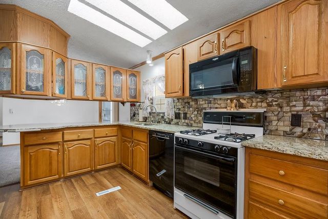 803 Pine Court, Oak Grove, MO 64075