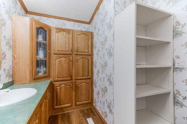 803 Pine Court, Oak Grove, MO 64075