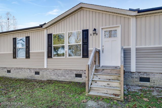 510 Mary Slocum Road NE, Willard, NC 28478