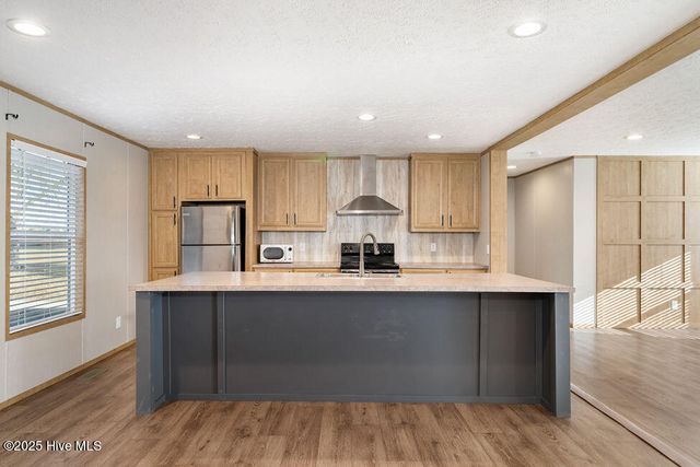 510 Mary Slocum Road NE, Willard, NC 28478