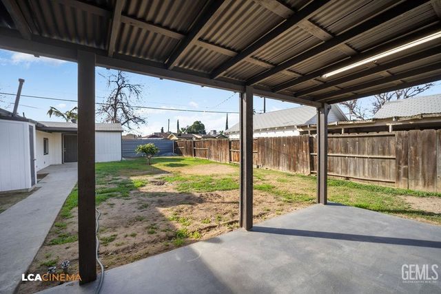 517 Decatur Street, Bakersfield, CA 93308