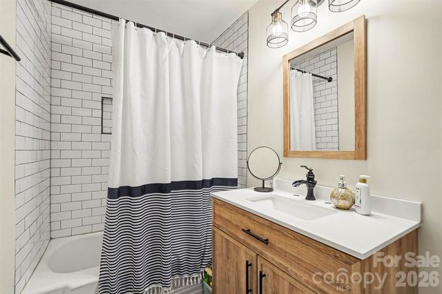2000 Clay Street, Kannapolis, NC 28083