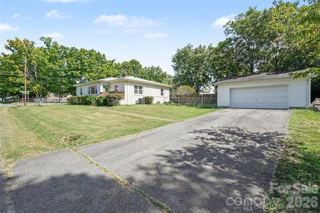 2000 Clay Street, Kannapolis, NC 28083