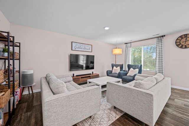 1125 WestLake Drive, Cary, IL 60013