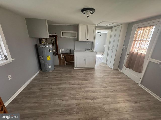 78 BAYWATCH LN, Inwood, WV 25428