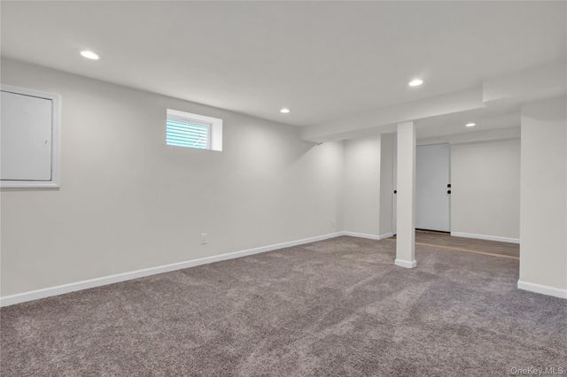 449 N Indiana Avenue, Lindenhurst, NY 11757