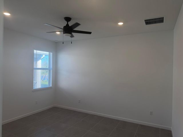 4450 Pinafore Street, Vero Beach, FL 32967