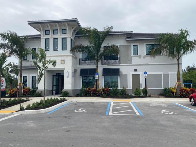 4450 Pinafore Street, Vero Beach, FL 32967