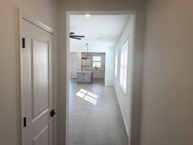 4450 Pinafore Street, Vero Beach, FL 32967