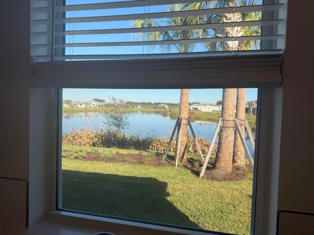 4450 Pinafore Street, Vero Beach, FL 32967