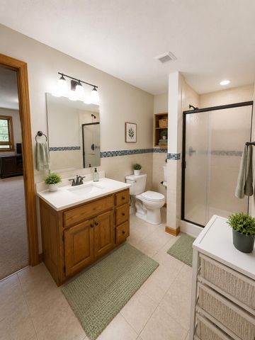 5350 E Farm Rd 168, Rogersville, MO 65742