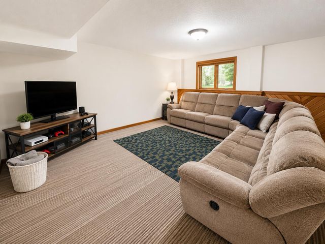 5350 E Farm Rd 168, Rogersville, MO 65742