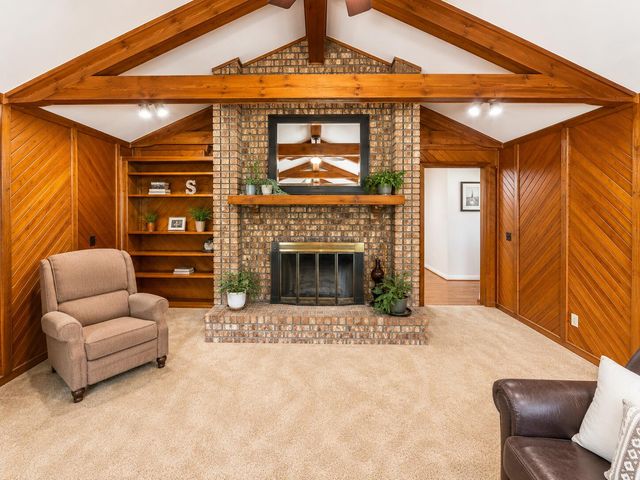 5350 E Farm Rd 168, Rogersville, MO 65742