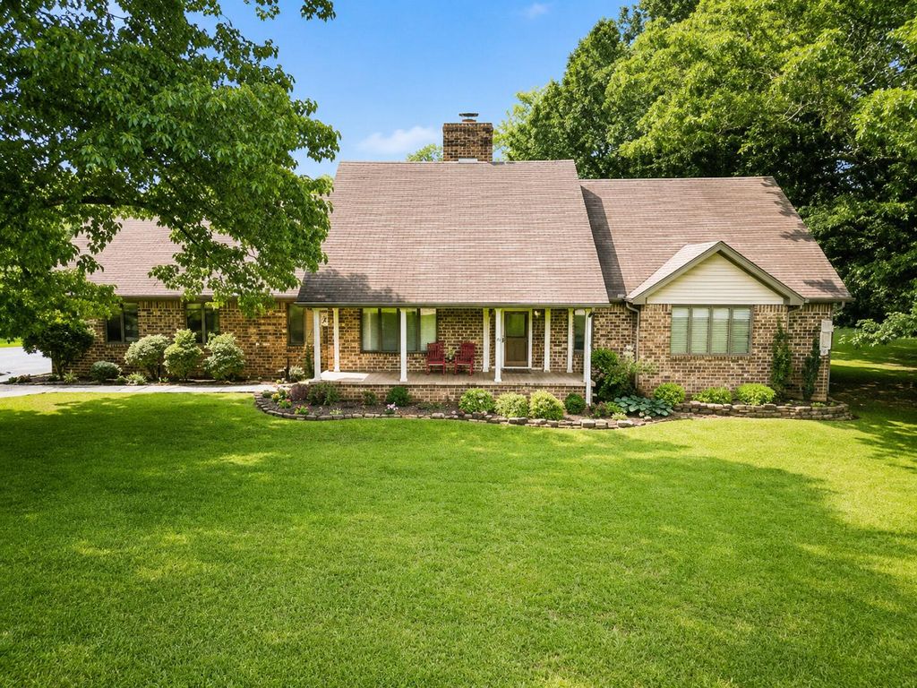 5350 E Farm Rd 168, Rogersville, MO 65742