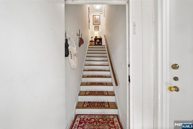 151 Palisade Avenue C12, Englewood, NJ 07631