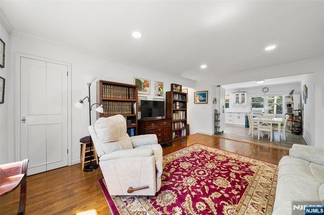 151 Palisade Avenue C12, Englewood, NJ 07631