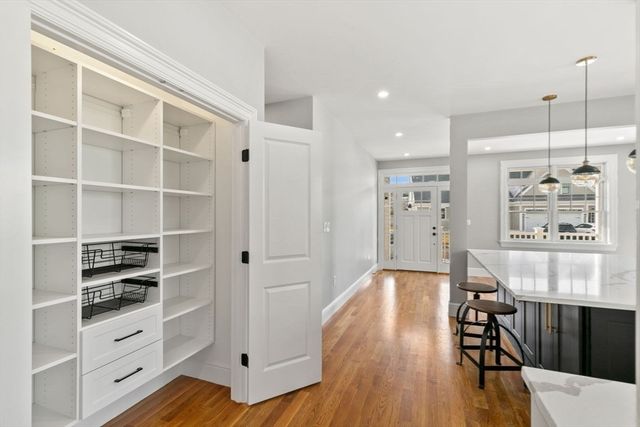 9 Adams Lane 9, Sherborn, MA 01770