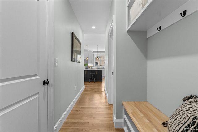 9 Adams Lane 9, Sherborn, MA 01770