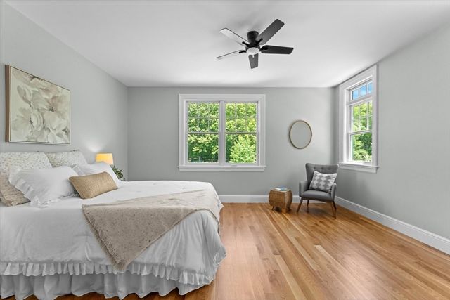 9 Adams Lane 9, Sherborn, MA 01770