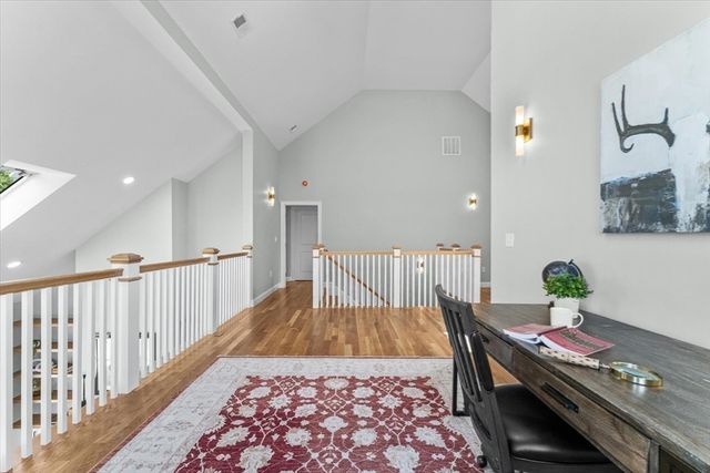 9 Adams Lane 9, Sherborn, MA 01770