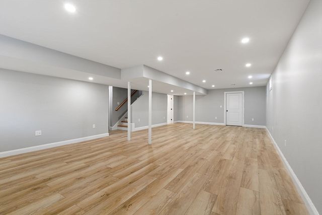 9 Adams Lane 9, Sherborn, MA 01770