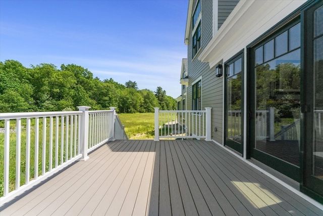 9 Adams Lane 9, Sherborn, MA 01770