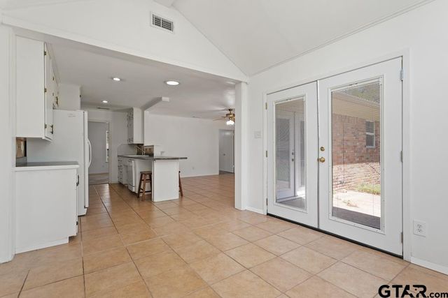 2213 Suanne Drive, Tyler, TX 75701