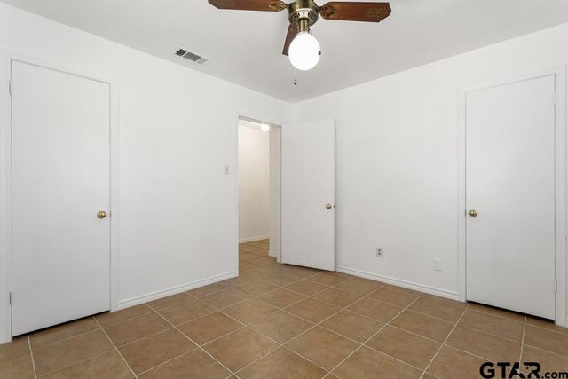 2213 Suanne Drive, Tyler, TX 75701
