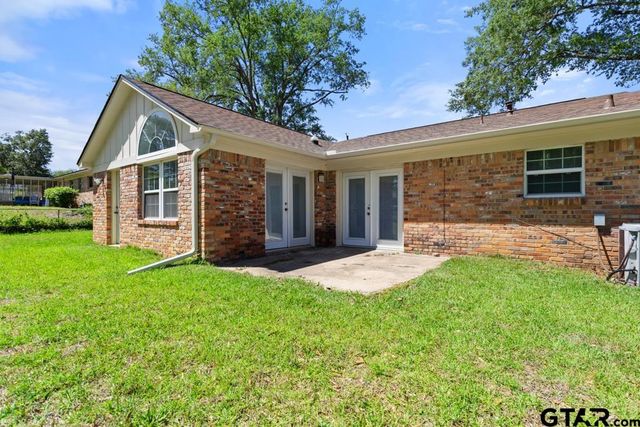 2213 Suanne Drive, Tyler, TX 75701