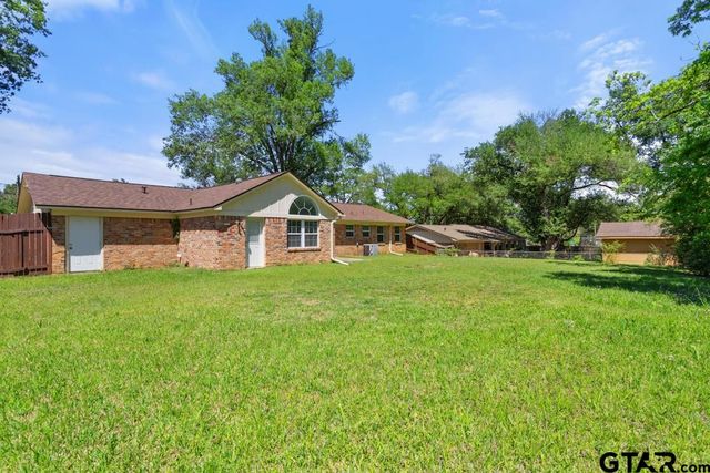 2213 Suanne Drive, Tyler, TX 75701