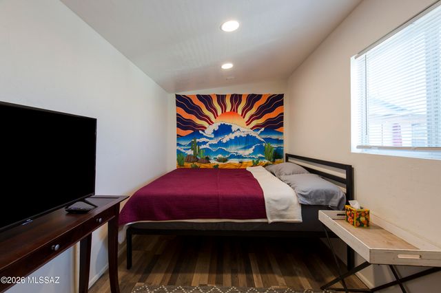 948 N Alder Avenue, Tucson, AZ 85705