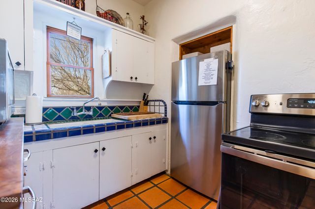 948 N Alder Avenue, Tucson, AZ 85705