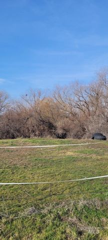 000 Crystal Ln, Wilder, ID 83676