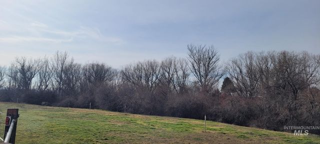 000 Crystal Ln, Wilder, ID 83676