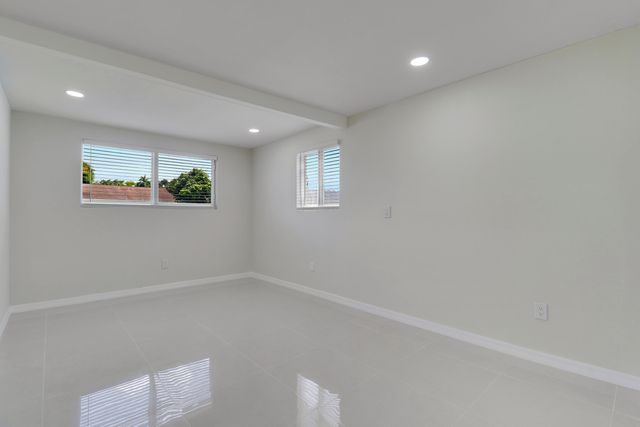 4785 Clinton Boulevard, Lake Worth, FL 33463