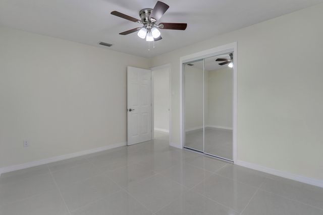 4785 Clinton Boulevard, Lake Worth, FL 33463
