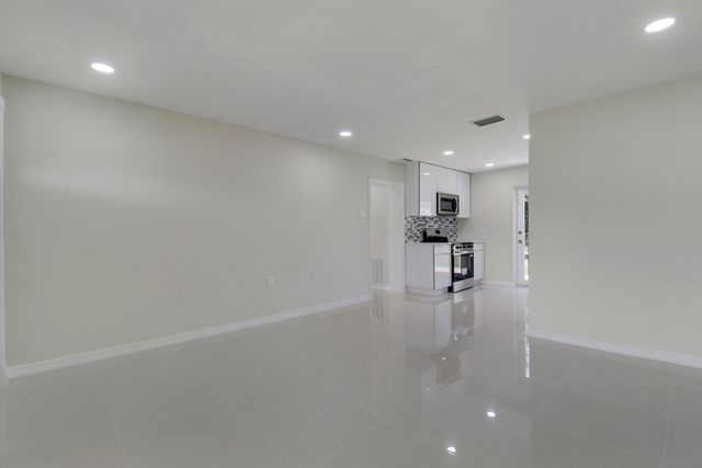 4785 Clinton Boulevard, Lake Worth, FL 33463