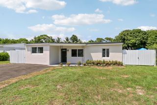 4785 Clinton Boulevard, Lake Worth, FL 33463