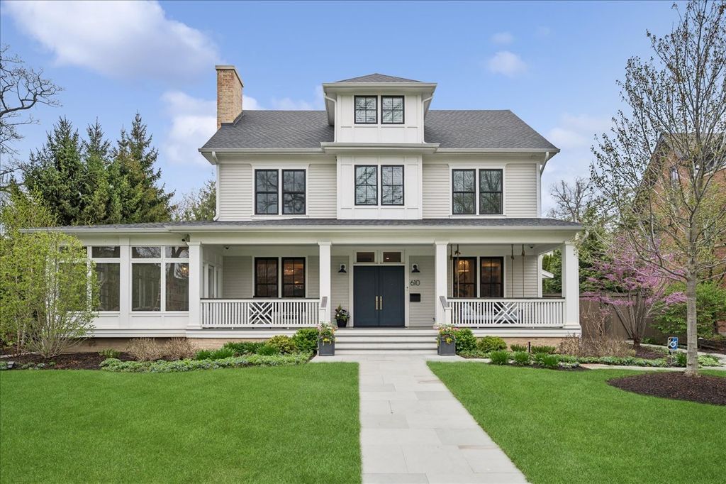 610 Forest Avenue, Wilmette, IL 60091