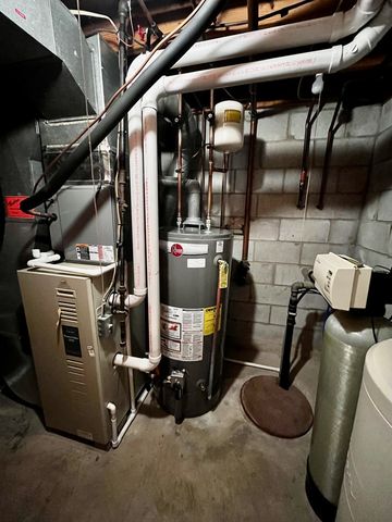 246 Holiday Hill, Lexington, OH 44904