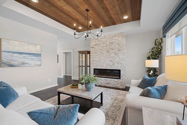 3738 RUSTIC HEIGHTS COURT, Howard, WI 54313