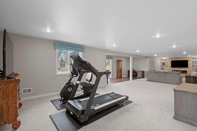 3738 RUSTIC HEIGHTS COURT, Howard, WI 54313