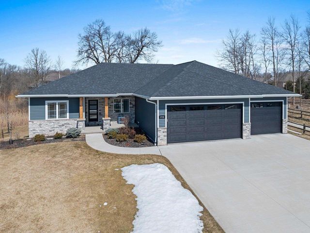 3738 RUSTIC HEIGHTS COURT, Howard, WI 54313