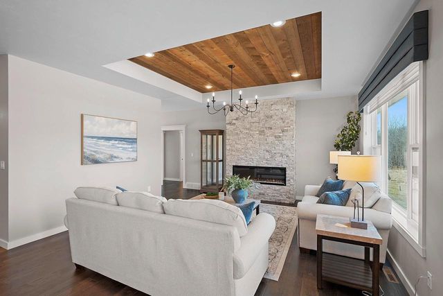 3738 RUSTIC HEIGHTS COURT, Howard, WI 54313