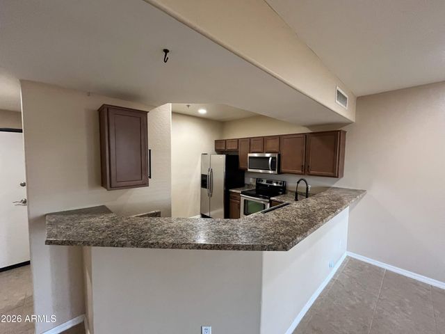 16232 N 30TH Place 4, Phoenix, AZ 85032
