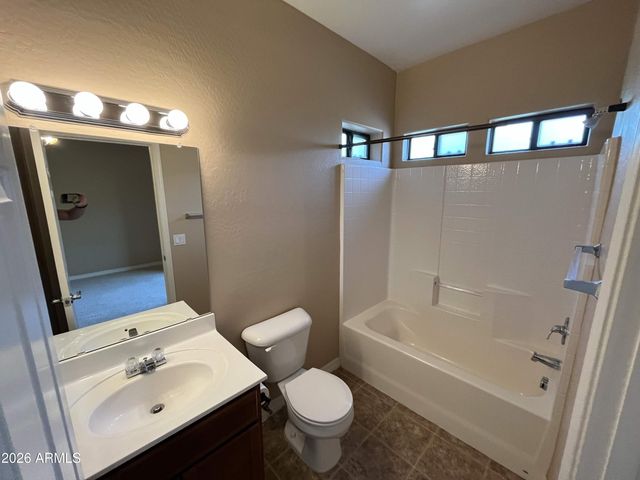 16232 N 30TH Place 4, Phoenix, AZ 85032